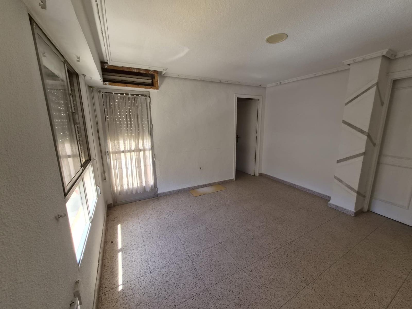 3 soverom Hus til salgs i Guardamar del Segura med garasje - € 244 000 (Ref: 9927513)