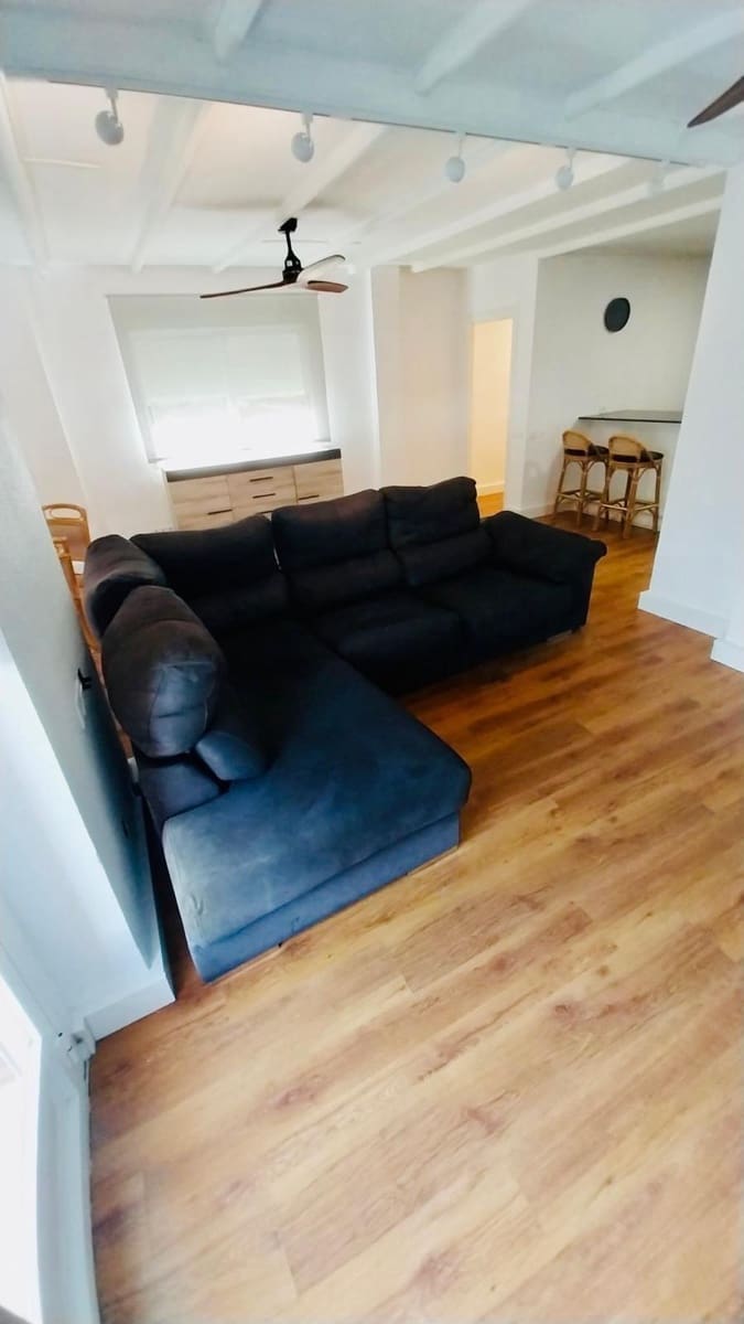 2 bedroom Apartment for rent in Guardamar del Segura with garage - € 750 (Ref: 9934291)