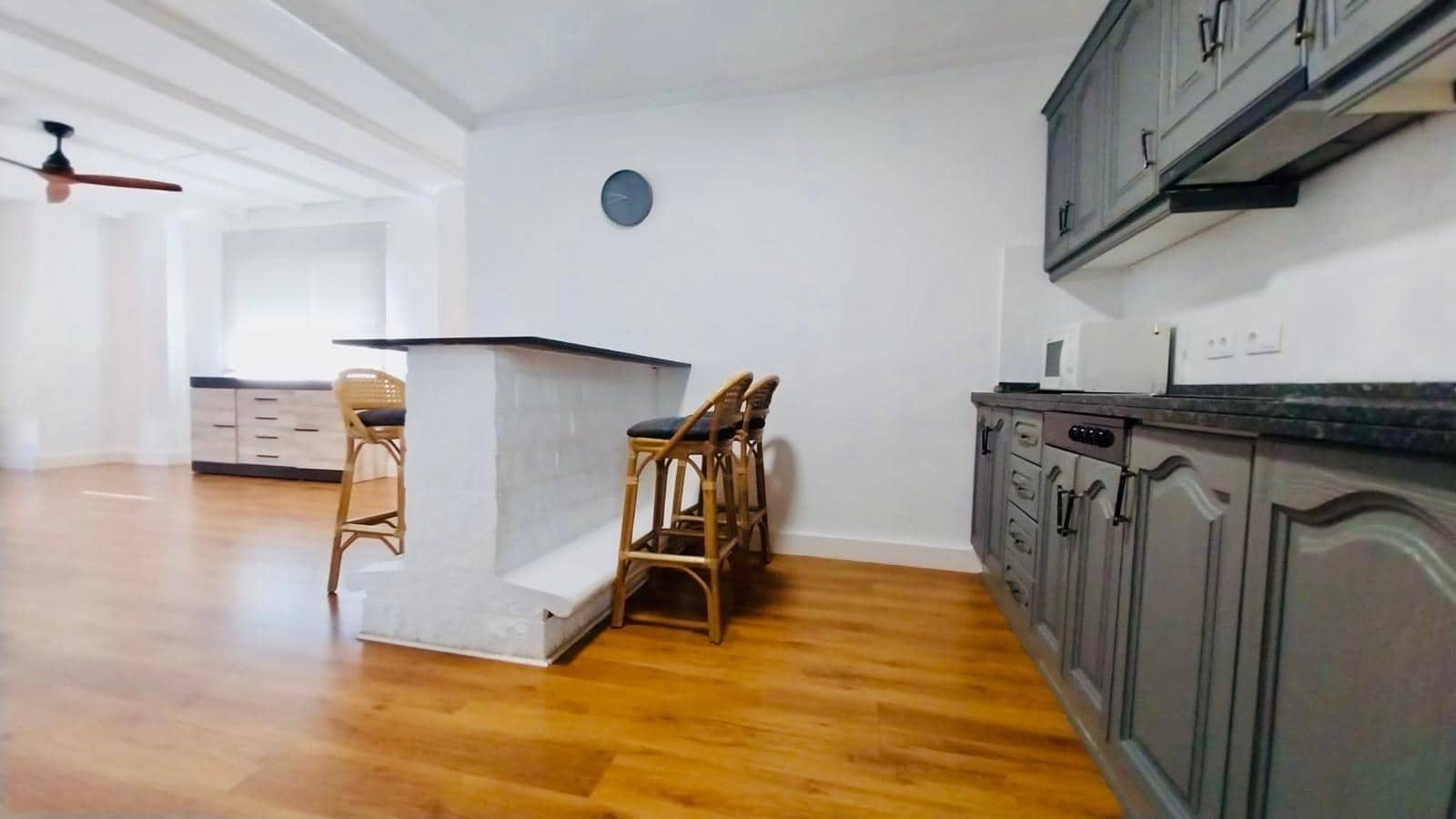2 bedroom Apartment for rent in Guardamar del Segura with garage - € 750 (Ref: 9934291)
