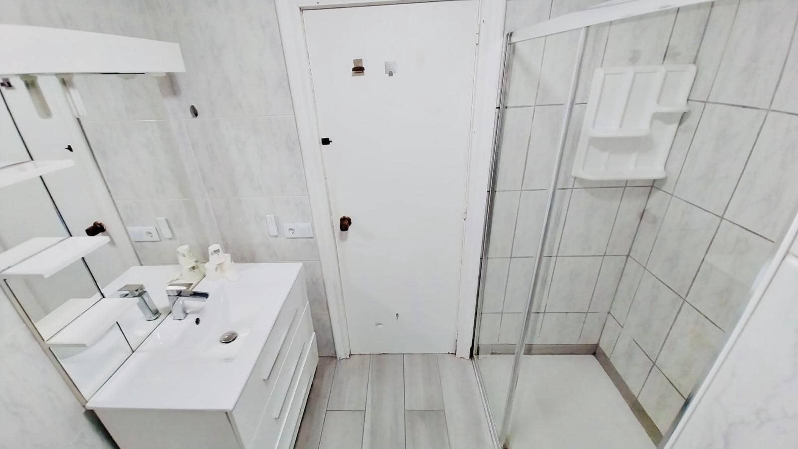 2 bedroom Apartment for rent in Guardamar del Segura with garage - € 750 (Ref: 9934291)