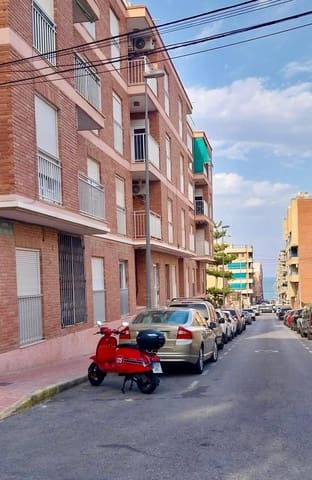 2 bedroom Apartment for rent in Guardamar del Segura with garage - € 750 (Ref: 9934291)
