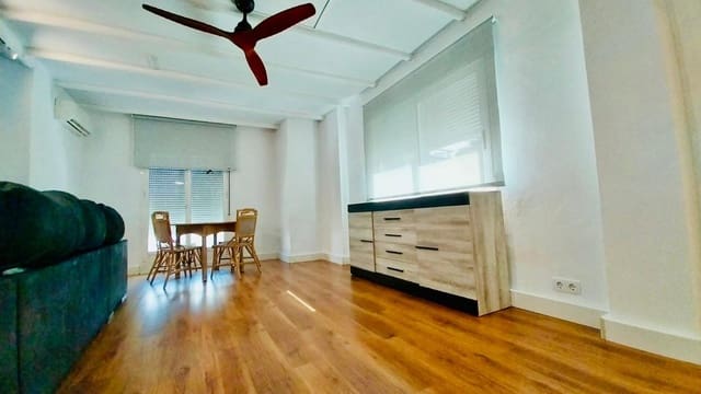 2 bedroom Apartment for rent in Guardamar del Segura with garage - € 750 (Ref: 9934291)