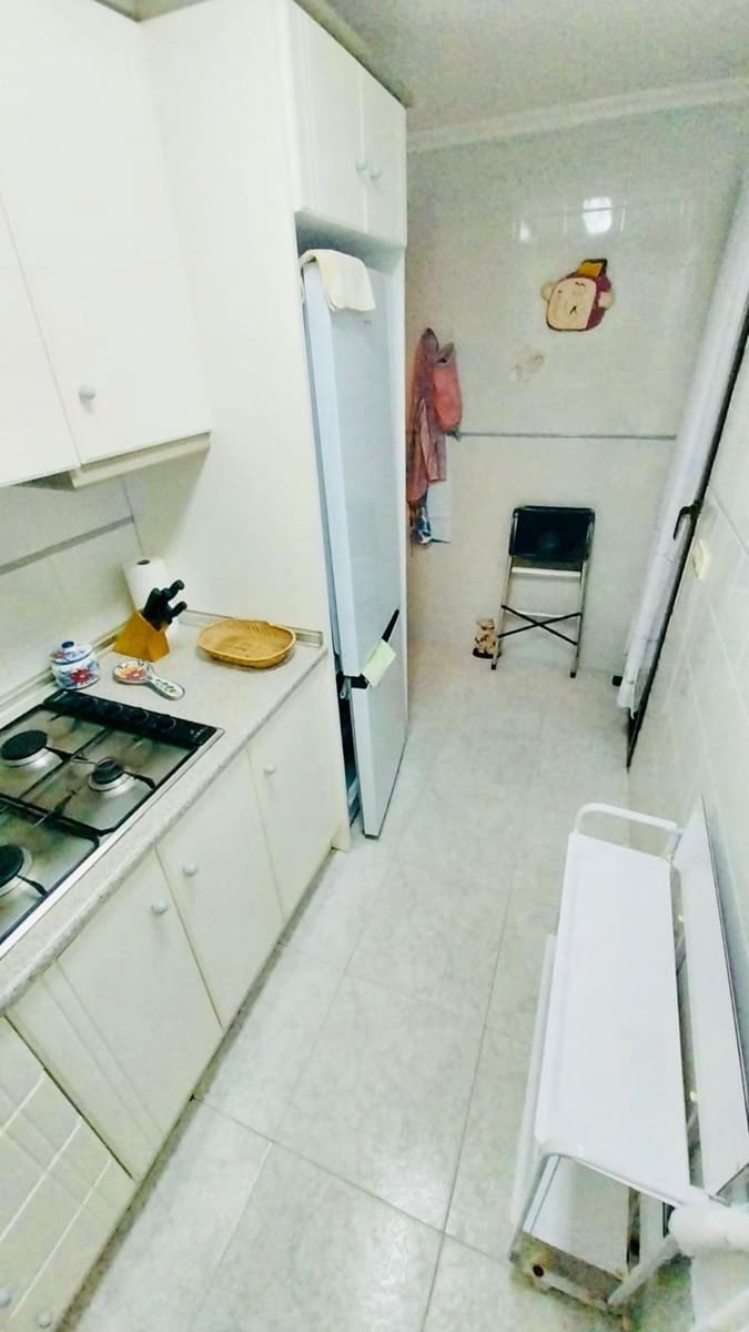3 soverom Leilighet til leie i Guardamar del Segura med svømmebasseng - € 900 (Ref: 9990792)