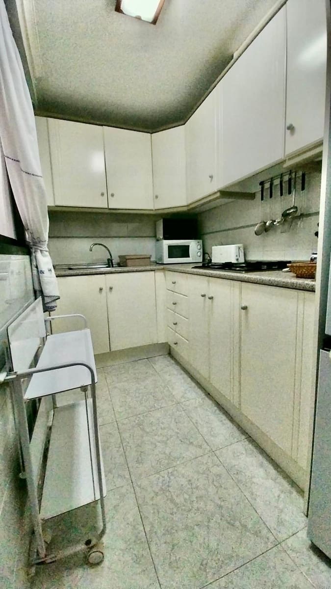 3 soverom Leilighet til leie i Guardamar del Segura med svømmebasseng - € 900 (Ref: 9990792)
