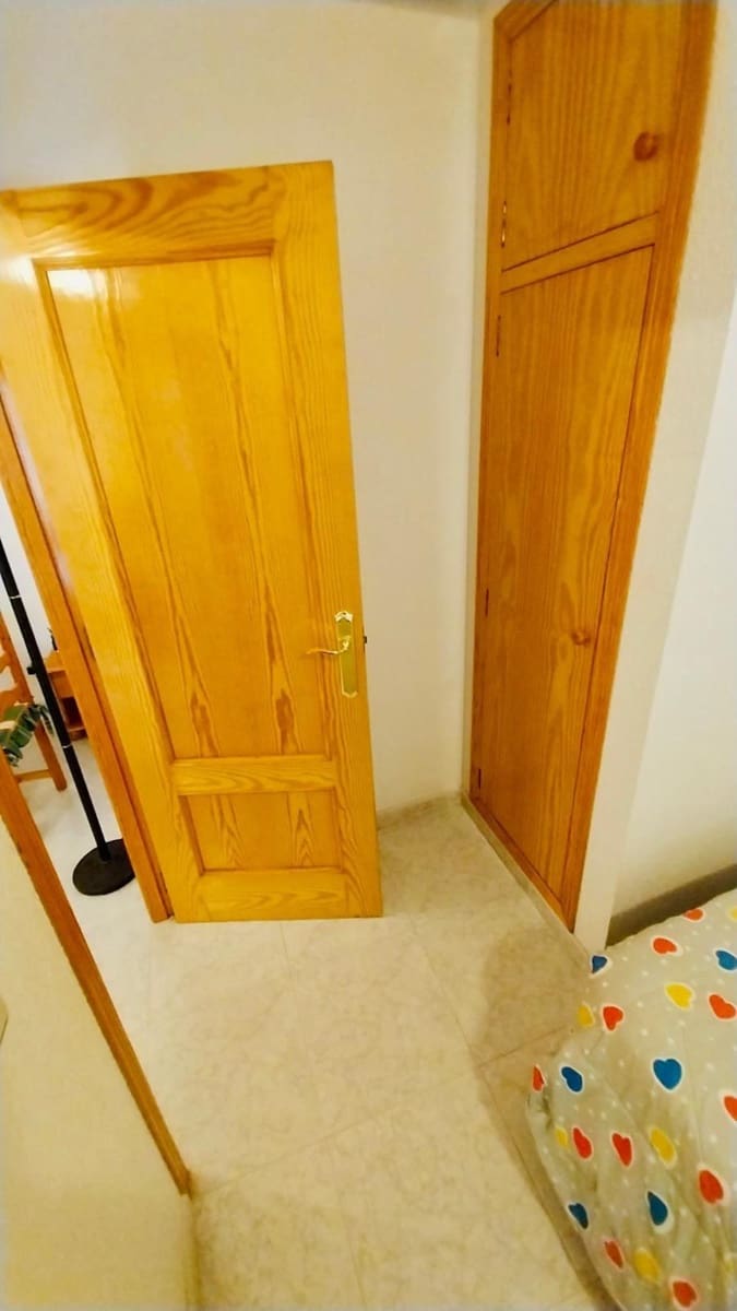 3 soverom Leilighet til leie i Guardamar del Segura med svømmebasseng - € 900 (Ref: 9990792)
