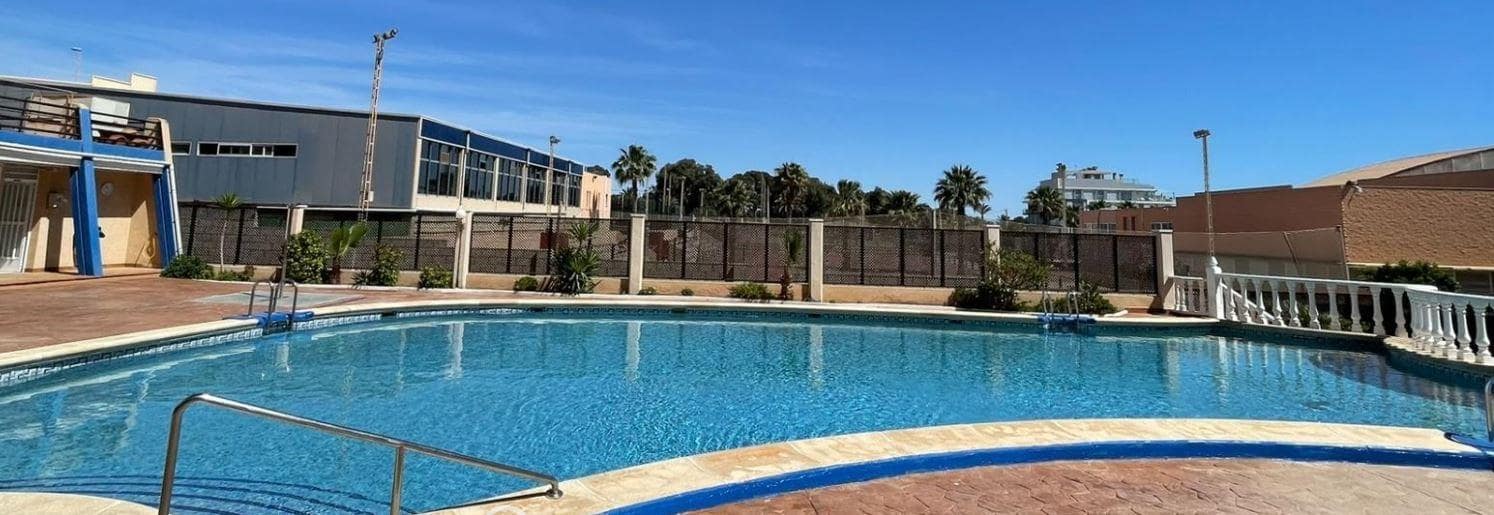 3 soverom Leilighet til leie i Guardamar del Segura med svømmebasseng - € 900 (Ref: 9990792)