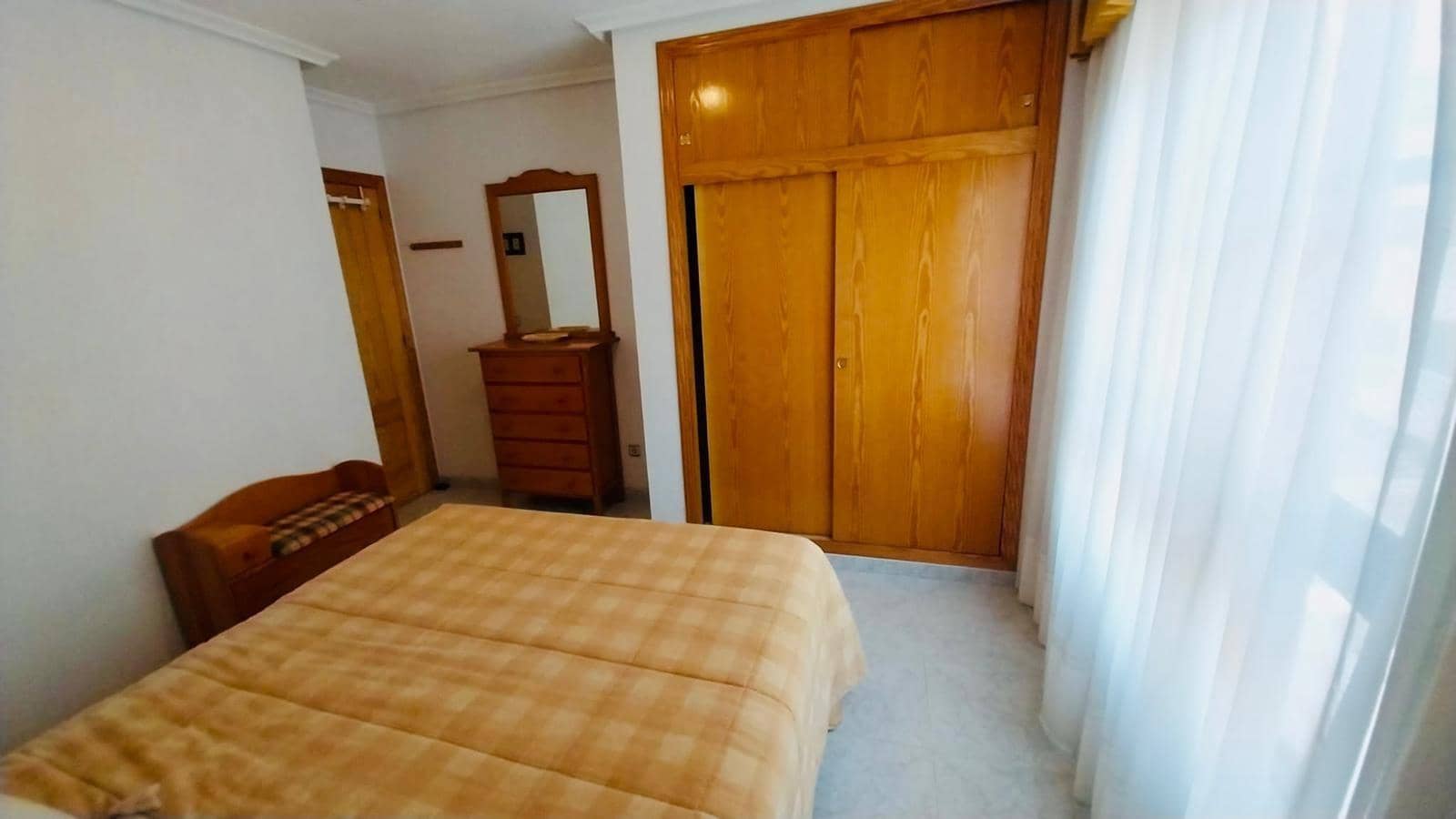 3 soverom Leilighet til leie i Guardamar del Segura med svømmebasseng - € 900 (Ref: 9990792)