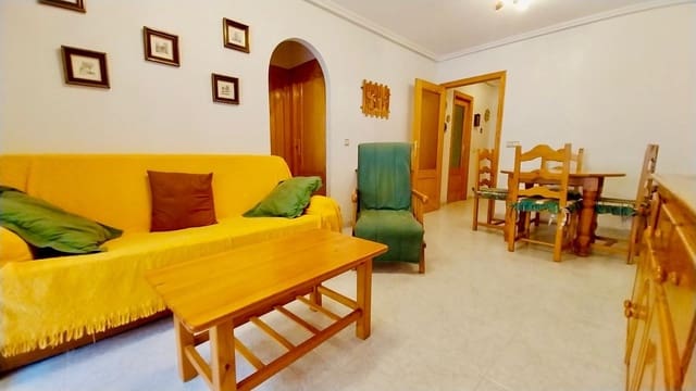 3 soveværelse Lejlighed til leje i Guardamar Playa, Guardamar del Segura med swimmingpool - € 850 (Ref: 9990792)