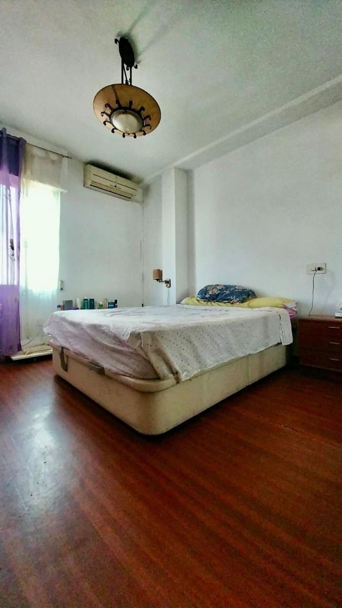 4 sypialnia Apartament na sprzedaż w Guardamar del Segura - 245 990 € (Ref: 9998879)