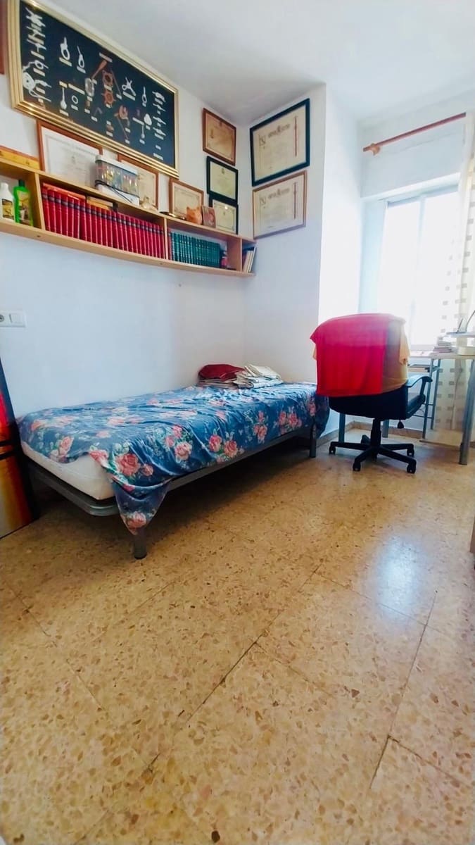 4 sypialnia Apartament na sprzedaż w Guardamar del Segura - 245 990 € (Ref: 9998879)