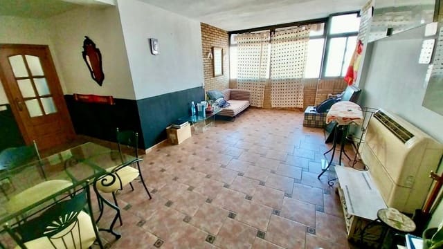 Apartamento de 4 habitaciones en Guardamar del Segura en venta - 245.990 € (Ref: 9998879)
