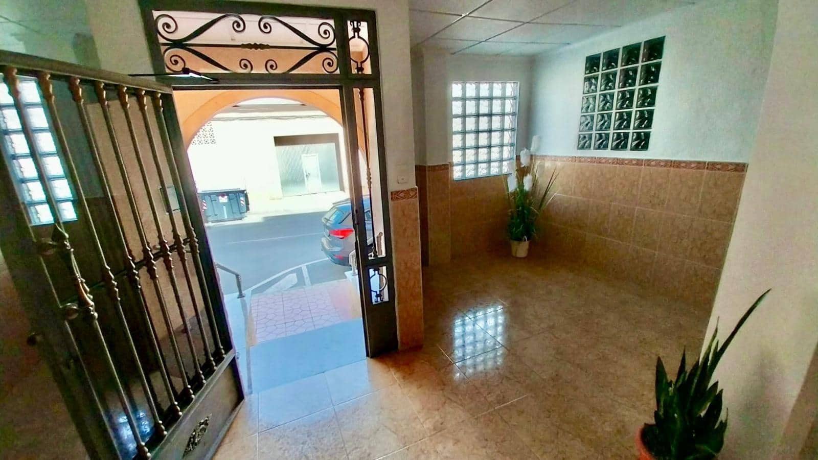 4 sypialnia Apartament na sprzedaż w Guardamar del Segura - 245 990 € (Ref: 9998879)
