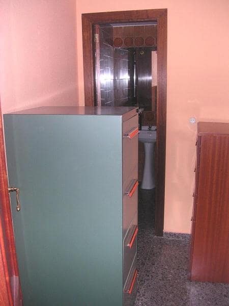 Office for rent in Castello de la Plana - € 650 (Ref: 9841094)