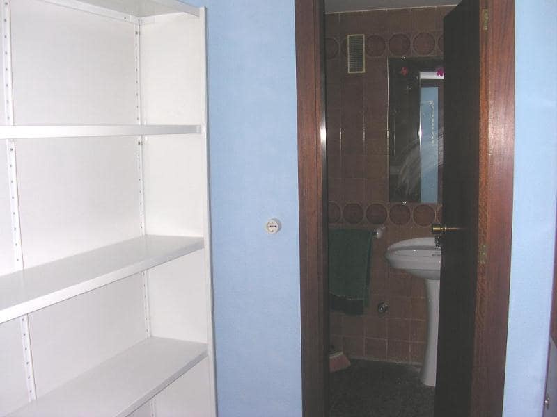 Office for rent in Castello de la Plana - € 650 (Ref: 9841094)