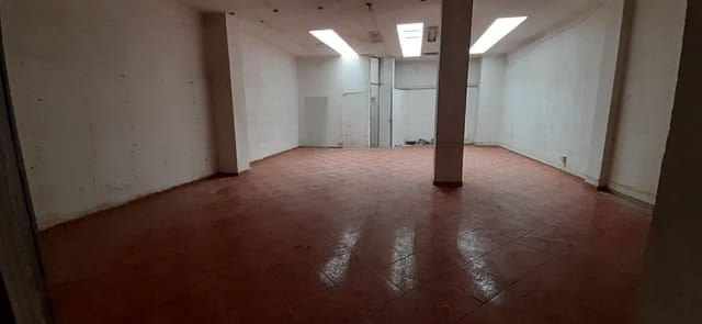 Commercieel te huur in Centro, Castelló de la Plana - € 500 (Ref: 9841095)