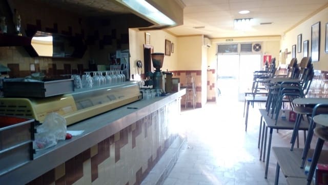 6 camera da letto Casa in vendita in Castelló de la Plana - 300.000 € (Rif: 9841101)