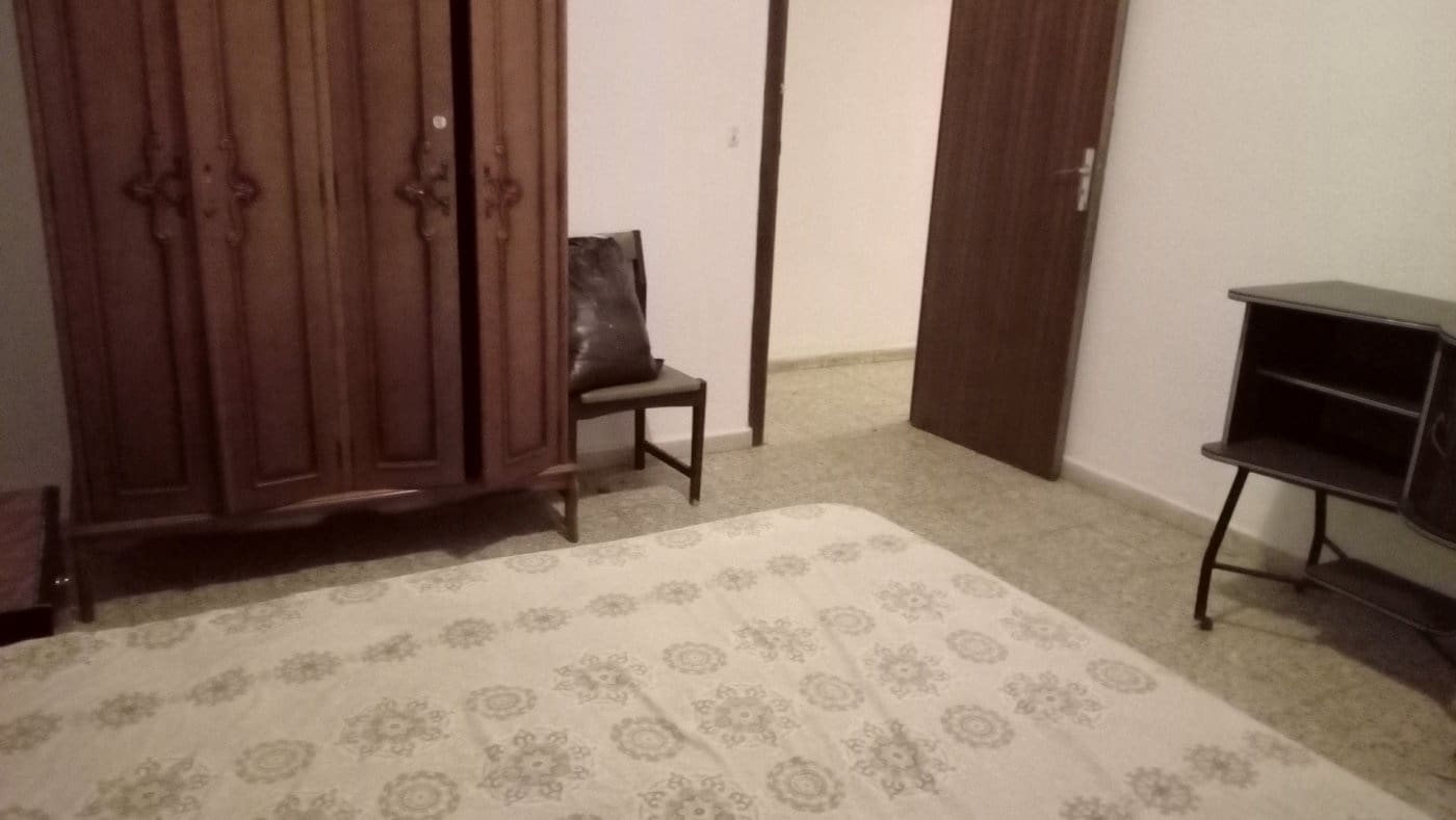 6 bedroom Townhouse for sale in Castello de la Plana - € 300,000 (Ref: 9841101)
