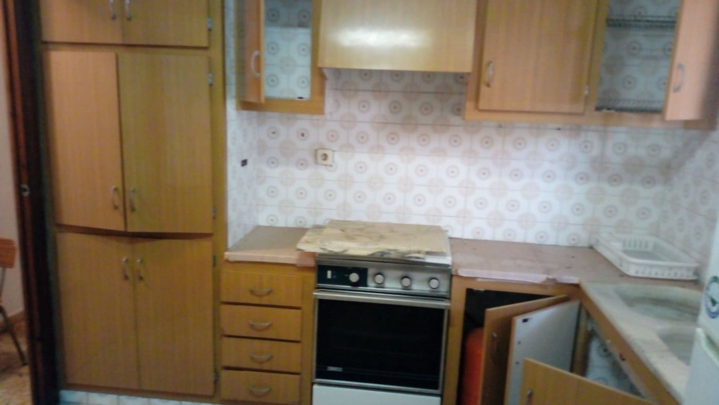 6 bedroom Townhouse for sale in Castello de la Plana - € 300,000 (Ref: 9841101)