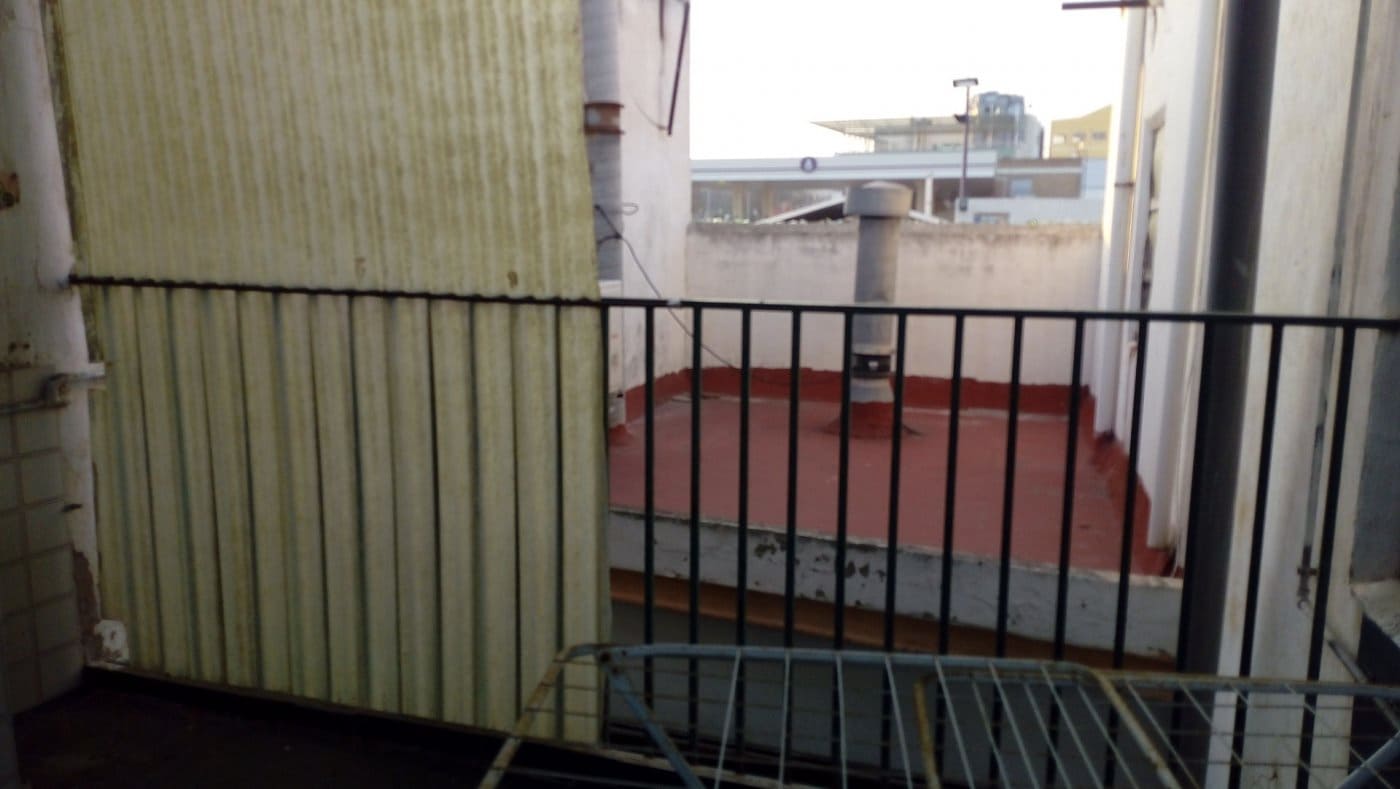 6 bedroom Townhouse for sale in Castello de la Plana - € 300,000 (Ref: 9841101)