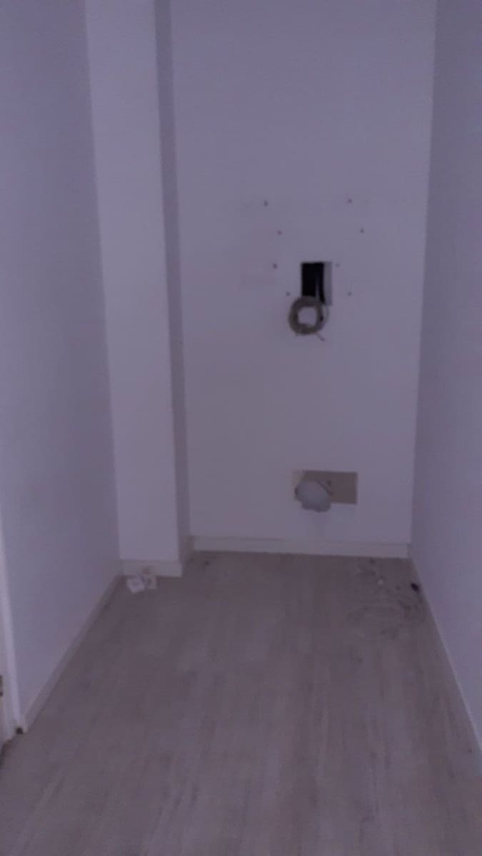 Commercial for sale in Castello de la Plana - € 84,000 (Ref: 9841103)