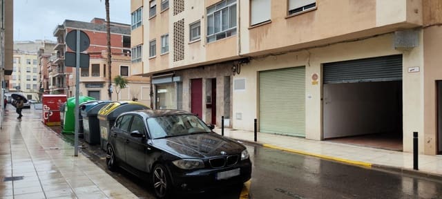 Commercial for rent in Castelló de la Plana with garage - € 800 (Ref: 9841105)