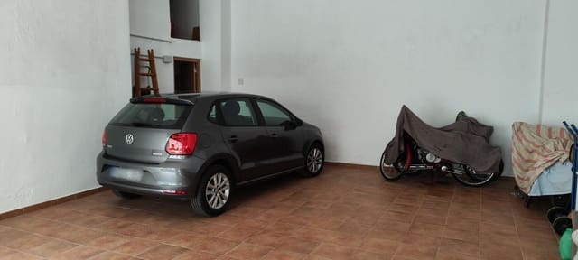 Commercial for rent in Castelló de la Plana with garage - € 800 (Ref: 9841105)