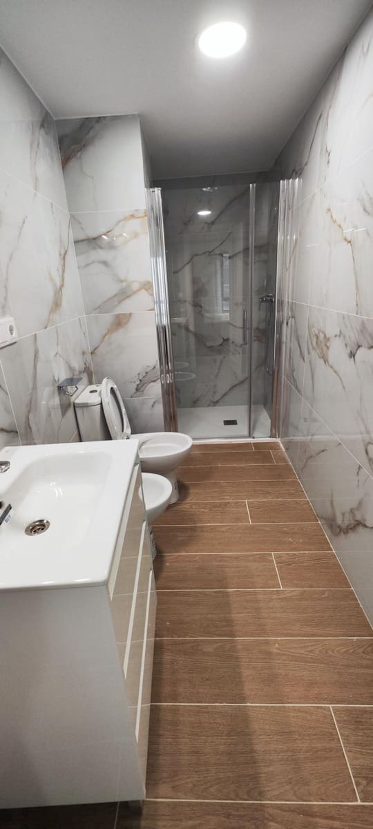 3 bedroom Flat for rent in Castello de la Plana - € 1,200 (Ref: 9841106)