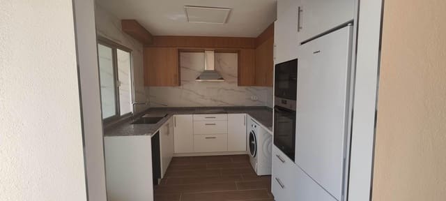 3 bedroom Flat for rent in Centro, Castelló de la Plana - € 1,200 (Ref: 9841106)
