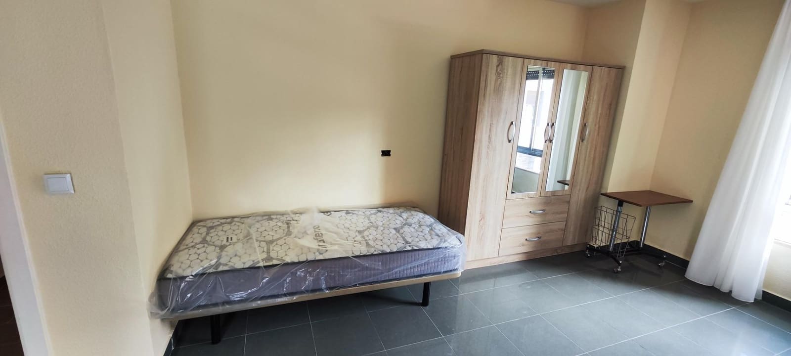 3 bedroom Flat for rent in Castello de la Plana - € 1,200 (Ref: 9841106)