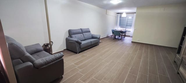 3 bedroom Flat for rent in Centro, Castelló de la Plana - € 1,200 (Ref: 9841106)