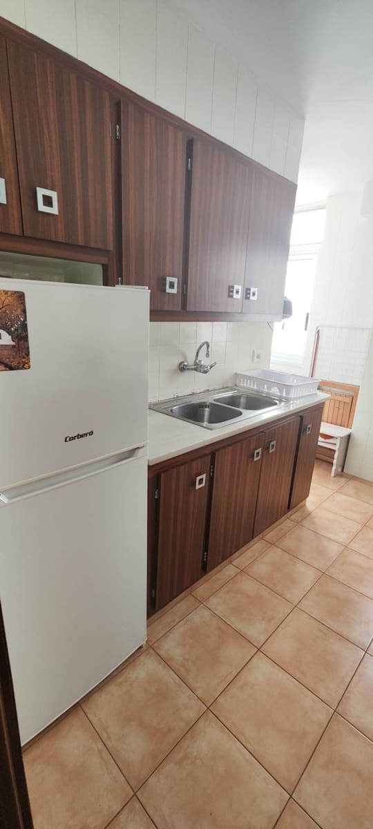4 bedroom Flat for sale in Castello de la Plana - € 150,000 (Ref: 9841107)