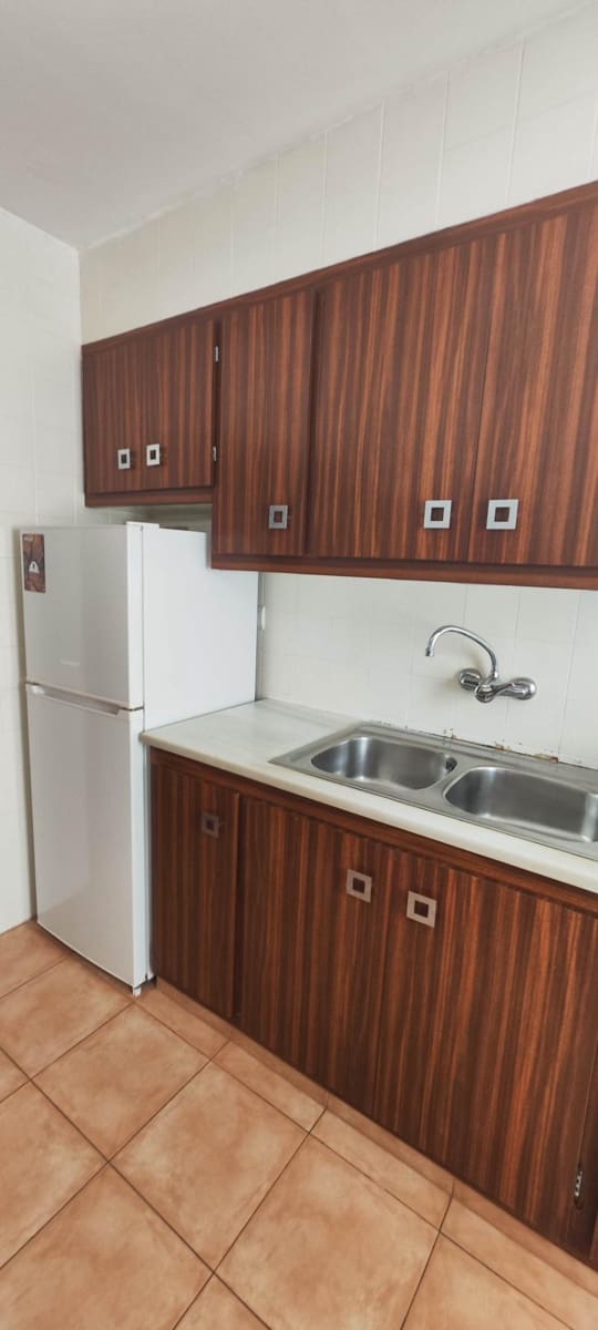 4 bedroom Flat for sale in Castello de la Plana - € 150,000 (Ref: 9841107)