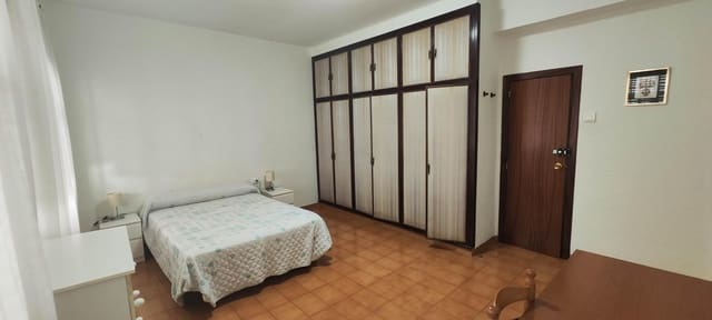4 soverom Leilighet til salgs i Centro, Castelló de la Plana - € 150 000 (Ref: 9841107)