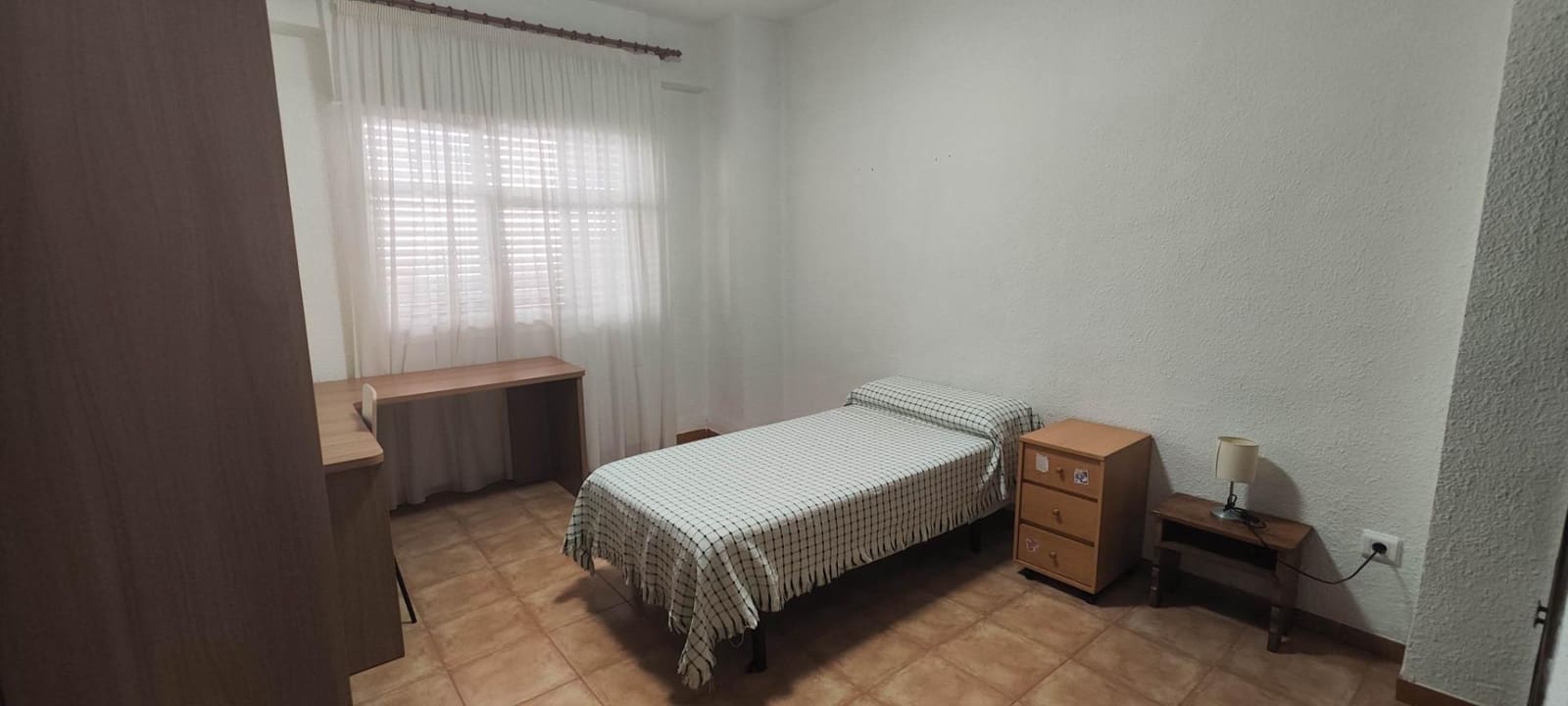 4 bedroom Flat for sale in Castello de la Plana - € 150,000 (Ref: 9841107)