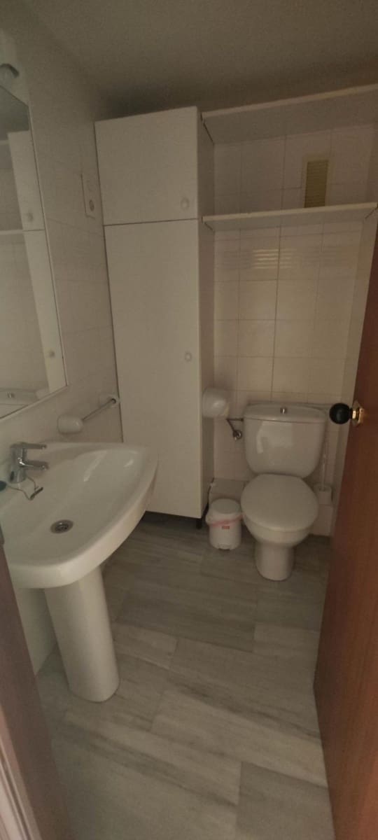 Office for rent in Castello de la Plana - € 475 (Ref: 9841108)