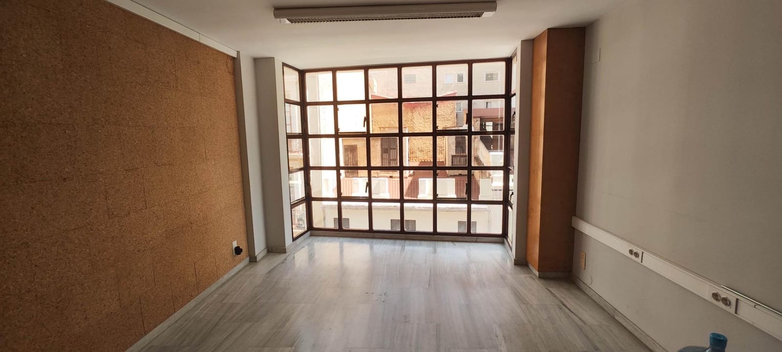 Office for rent in Castello de la Plana - € 475 (Ref: 9841108)