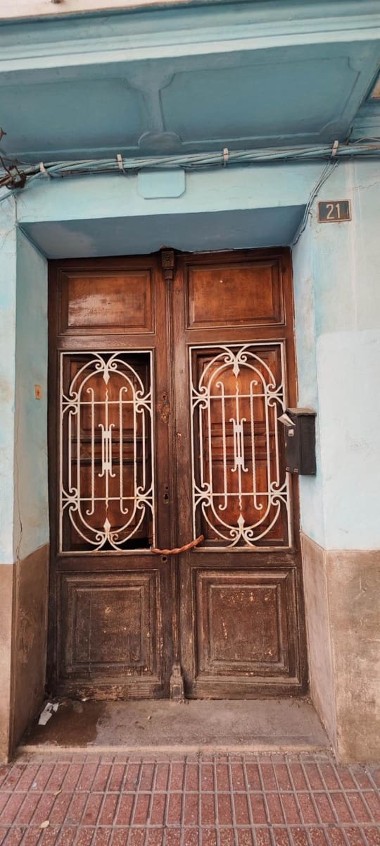 3 bedroom Townhouse for sale in Castello de la Plana - € 95,000 (Ref: 9841109)