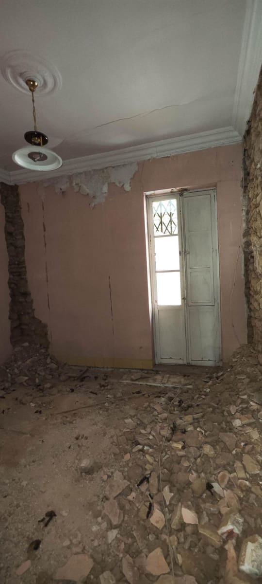 3 bedroom Townhouse for sale in Castello de la Plana - € 95,000 (Ref: 9841109)