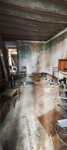 3 soveværelse Byhus til salg i Centro, Castelló de la Plana - € 95.000 (Ref: 9841109)
