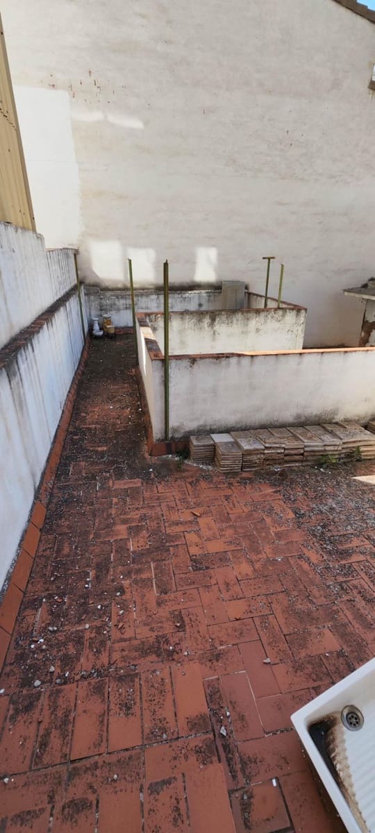 3 bedroom Townhouse for sale in Castello de la Plana - € 95,000 (Ref: 9841109)