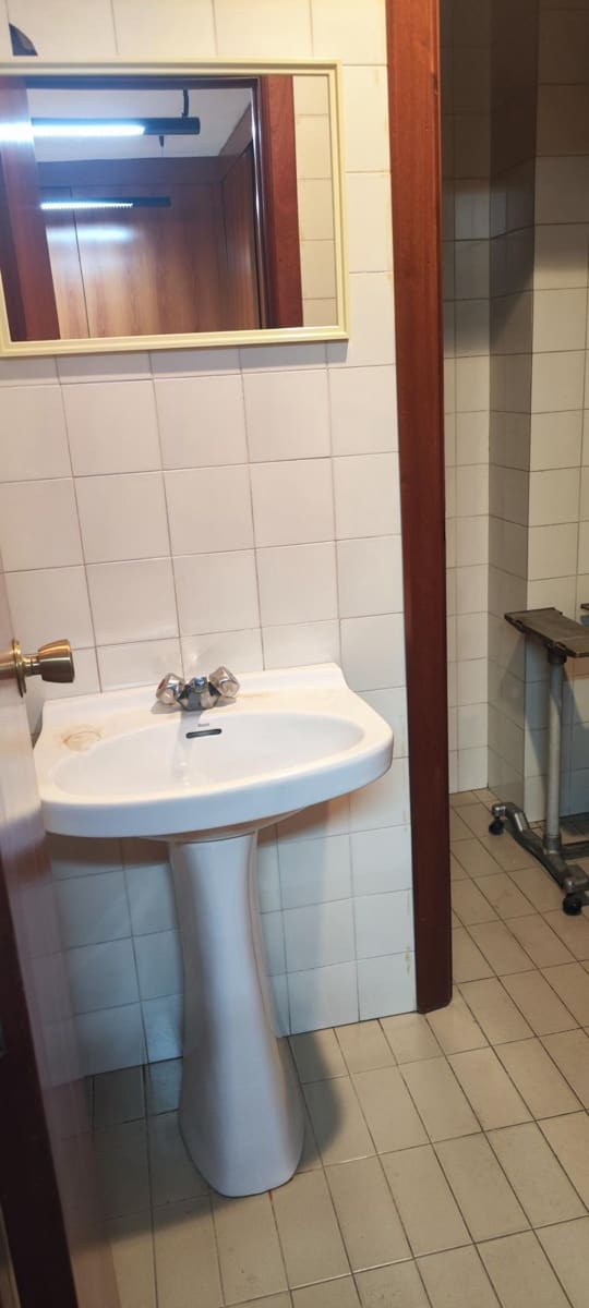 3 soveværelse Kontor til salg i Castello de la Plana - € 110.000 (Ref: 9841110)