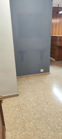 3 soveværelse Kontor til salg i Centro, Castelló de la Plana - € 110.000 (Ref: 9841110)
