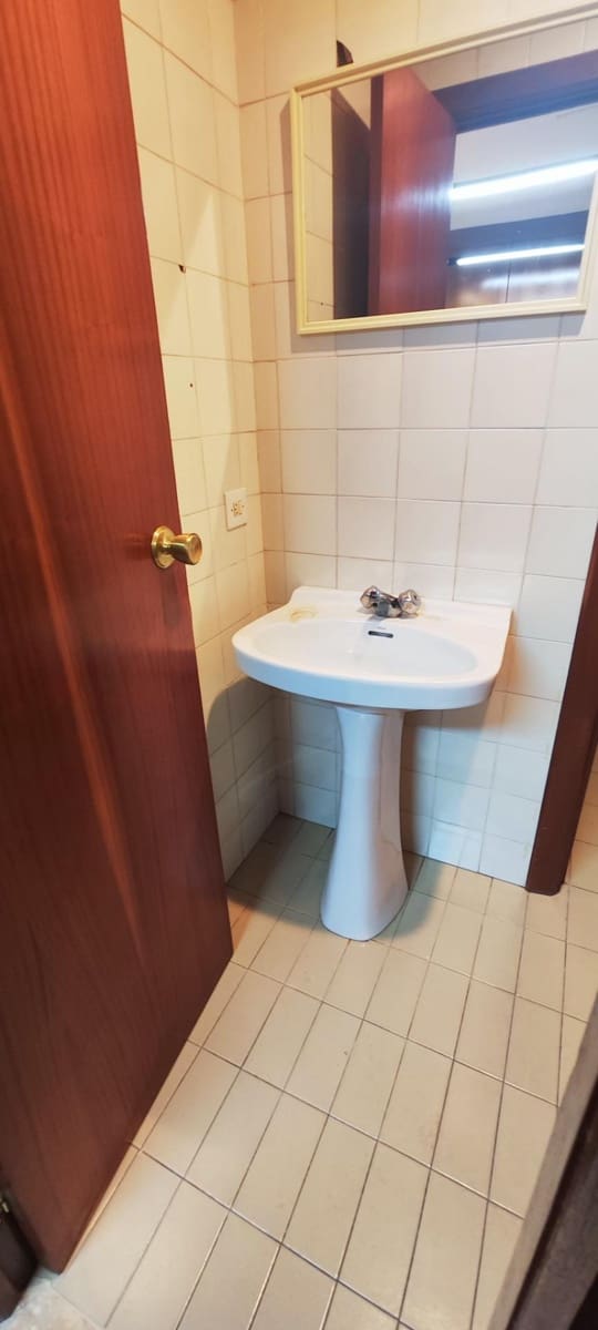 3 soveværelse Kontor til salg i Castello de la Plana - € 110.000 (Ref: 9841110)