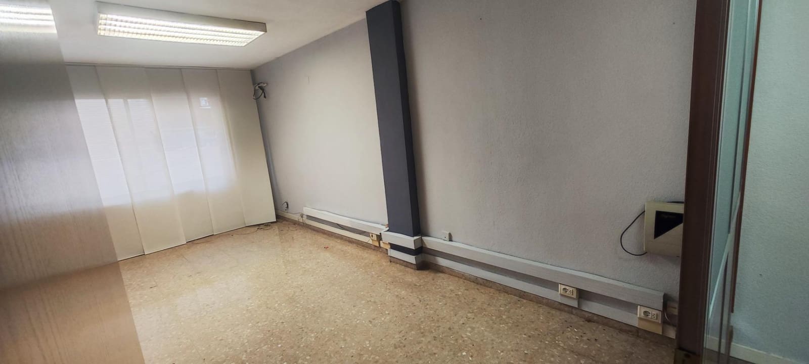 3 soveværelse Kontor til salg i Castello de la Plana - € 110.000 (Ref: 9841110)