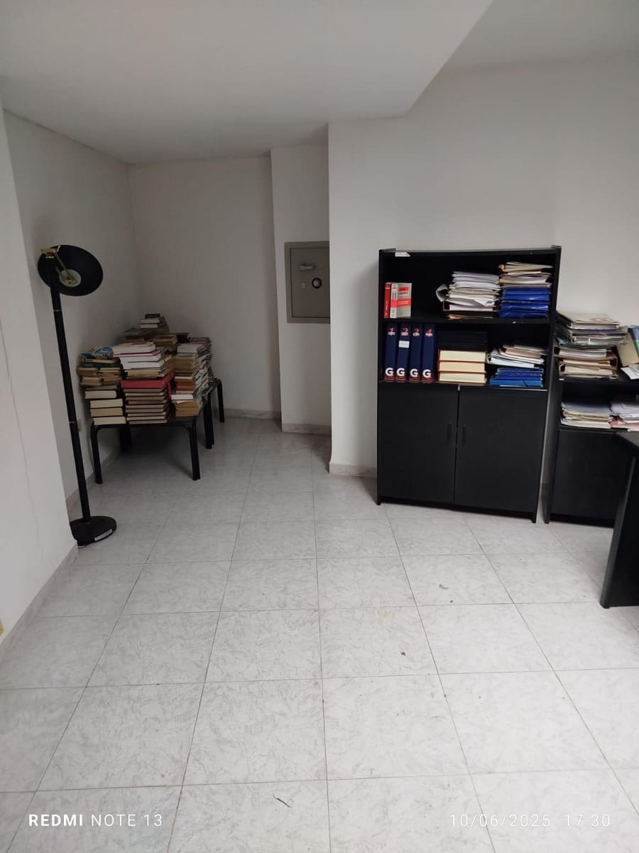 5 soveværelse Kontor til salg i Vila-real - € 110.000 (Ref: 9841111)