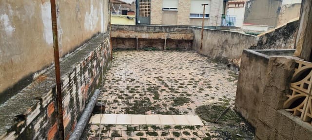 3 soverom Hus til salgs i Almassora / Almazora - € 89 000 (Ref: 9841112)