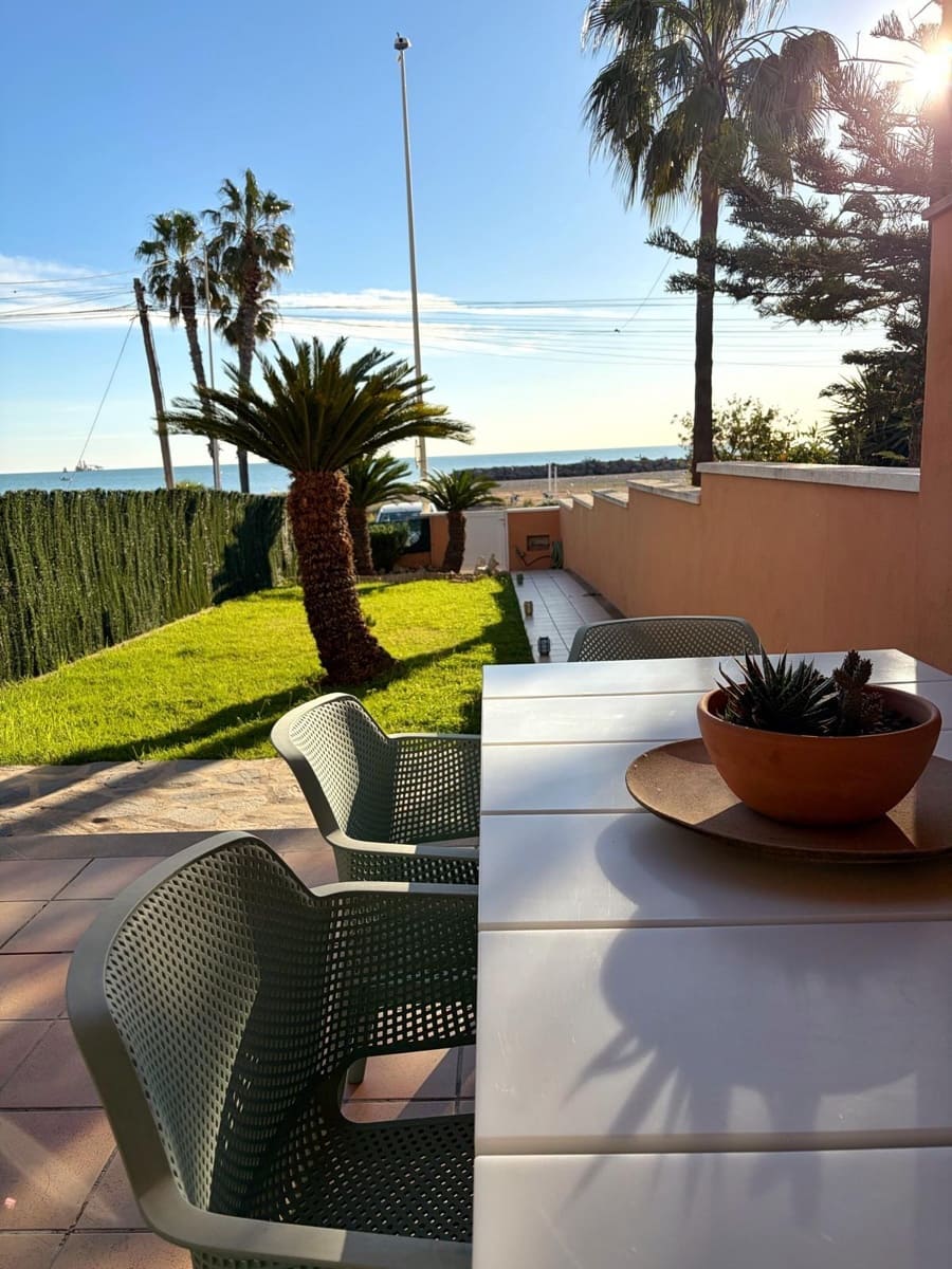 3 bedroom Townhouse for sale in Almassora / Almazora - € 330,000 (Ref: 9841113)