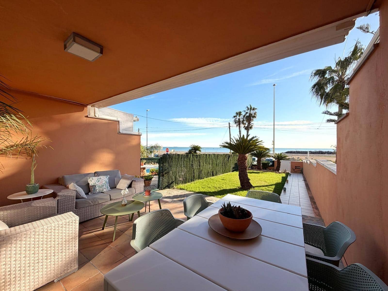 3 bedroom Townhouse for sale in Almassora / Almazora - € 330,000 (Ref: 9841113)