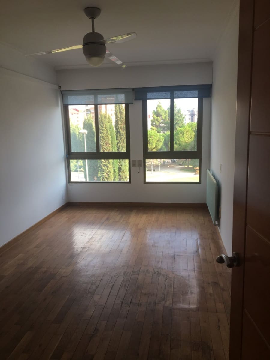 4 bedroom Flat for sale in Castello de la Plana - € 310,000 (Ref: 9841114)