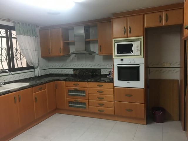 4 soveværelse Lejlighed til salg i Castelló de la Plana - € 310.000 (Ref: 9841114)